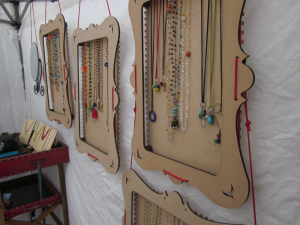 truejune-jewelry-display-for-market-booths-2